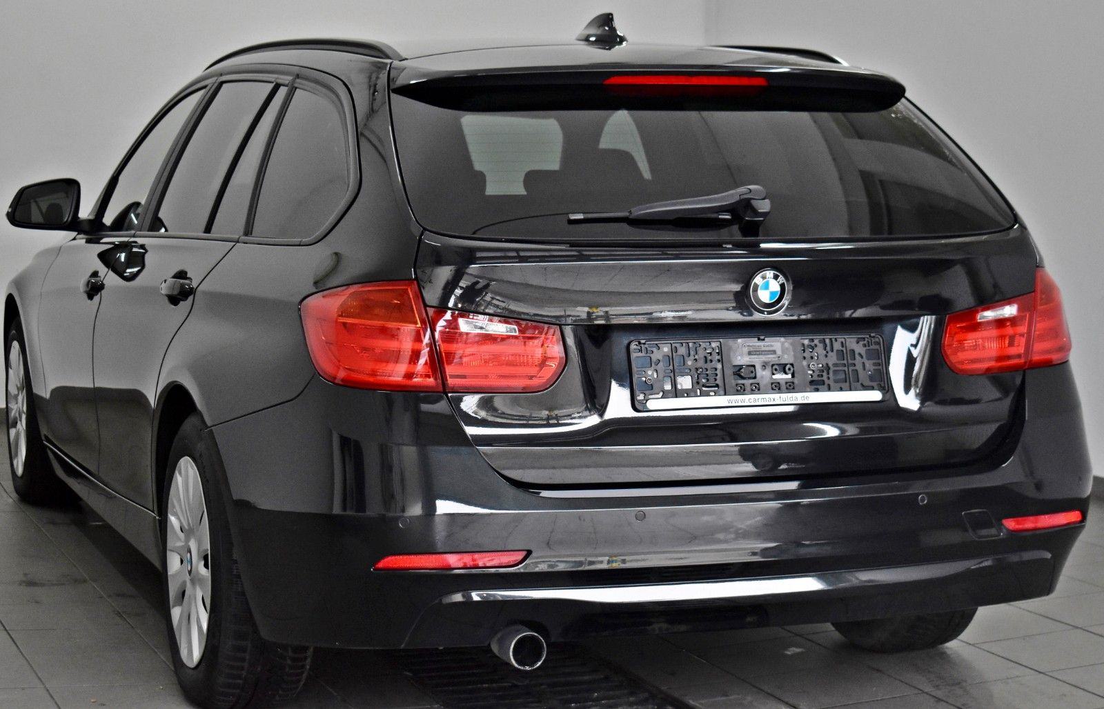 Fahrzeugabbildung BMW 316i Touring Navi,Bi-Xenon,SH,PDC,Comfort-Paket