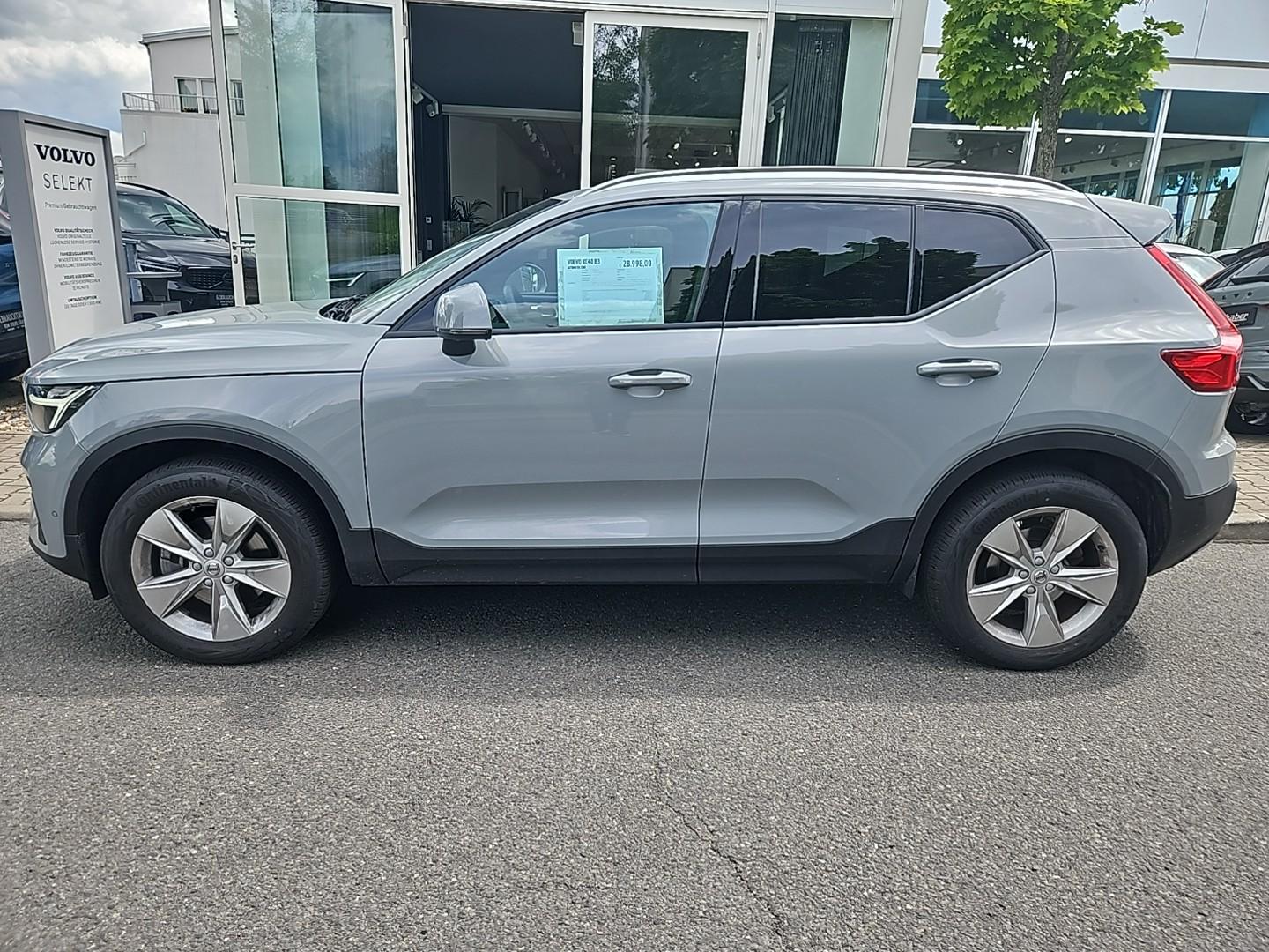 Volvo XC40 B3 Core AHZV semi-elektr./360 Grad Kamera