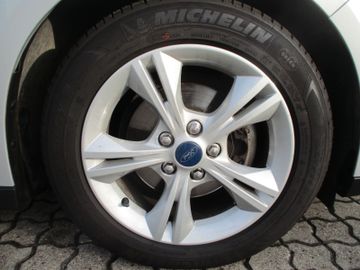 Ford C-Max Trend  Winterpaket + ALU                PA