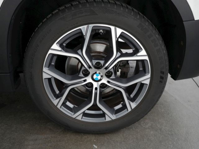 X2 sDrive 18 i ADVANTAGE PLUS DCT+NAVI+SITZHEIZU