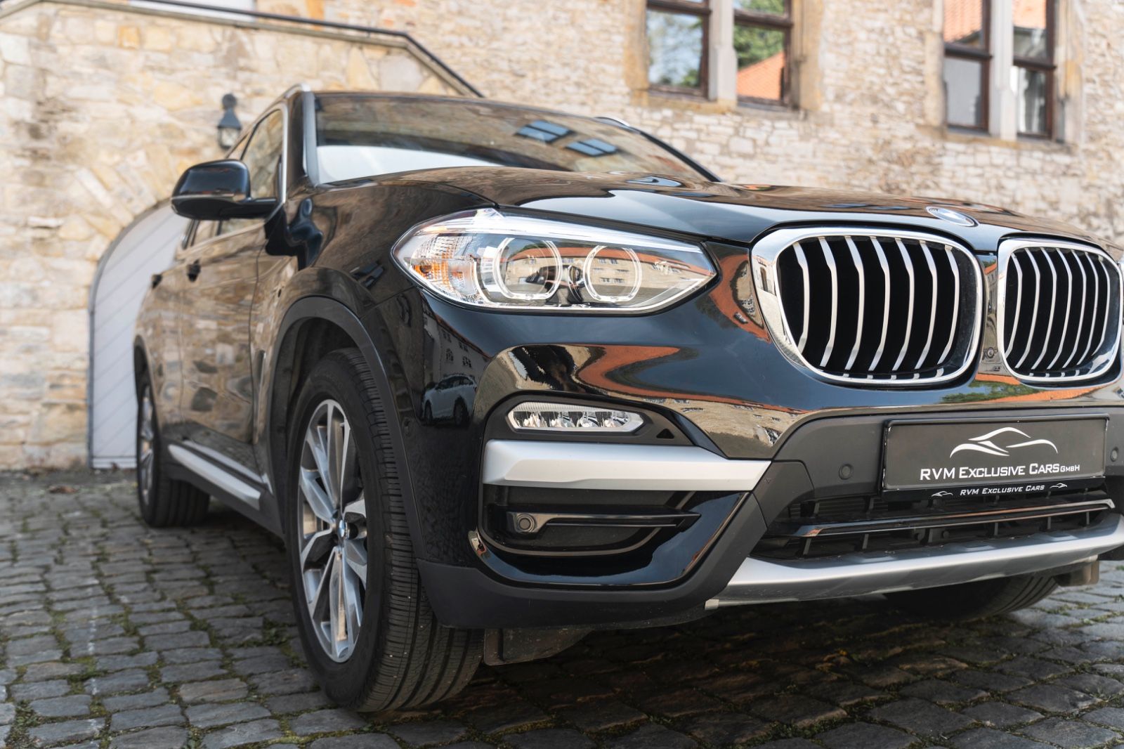 Fahrzeugabbildung BMW X3 xDrive 30i xLine LED Pano HIFI Driving Assist