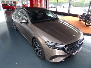 Mercedes E 220 - 9