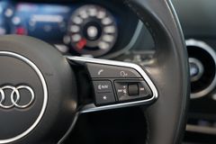 AUDI TT Roadster 1.8 TFSI | MMI | Xenon | Alcantara AUDI TT Roadster 1.8 TFSI | MMI | Xenon | Alcantara