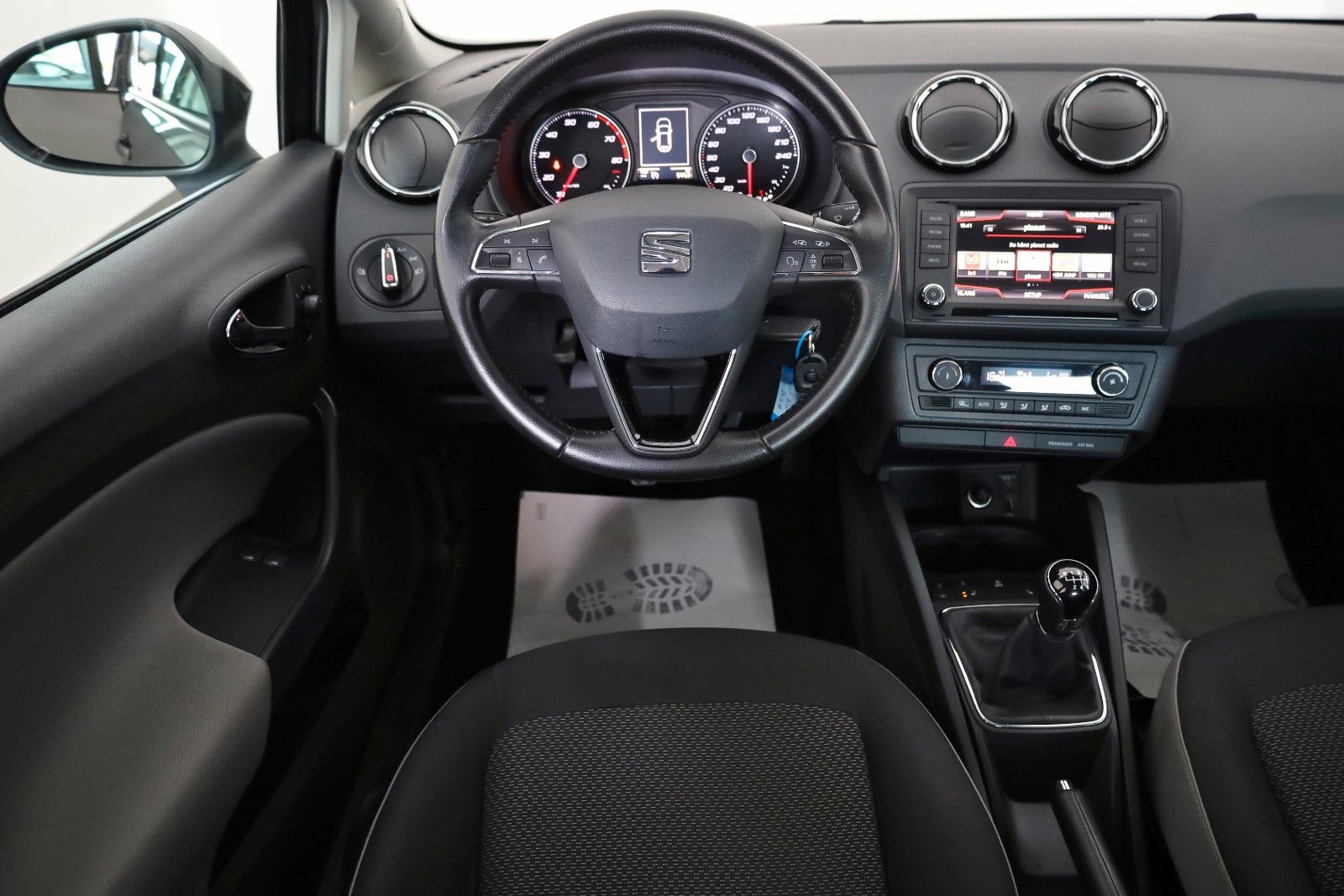 Fahrzeugabbildung SEAT Ibiza Style, SH,PDC,Klima,Tempomat,8fach bereift