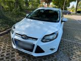 Ford Focus Kombi Motor nur 16T km+ Extras - Ford Focus: 16