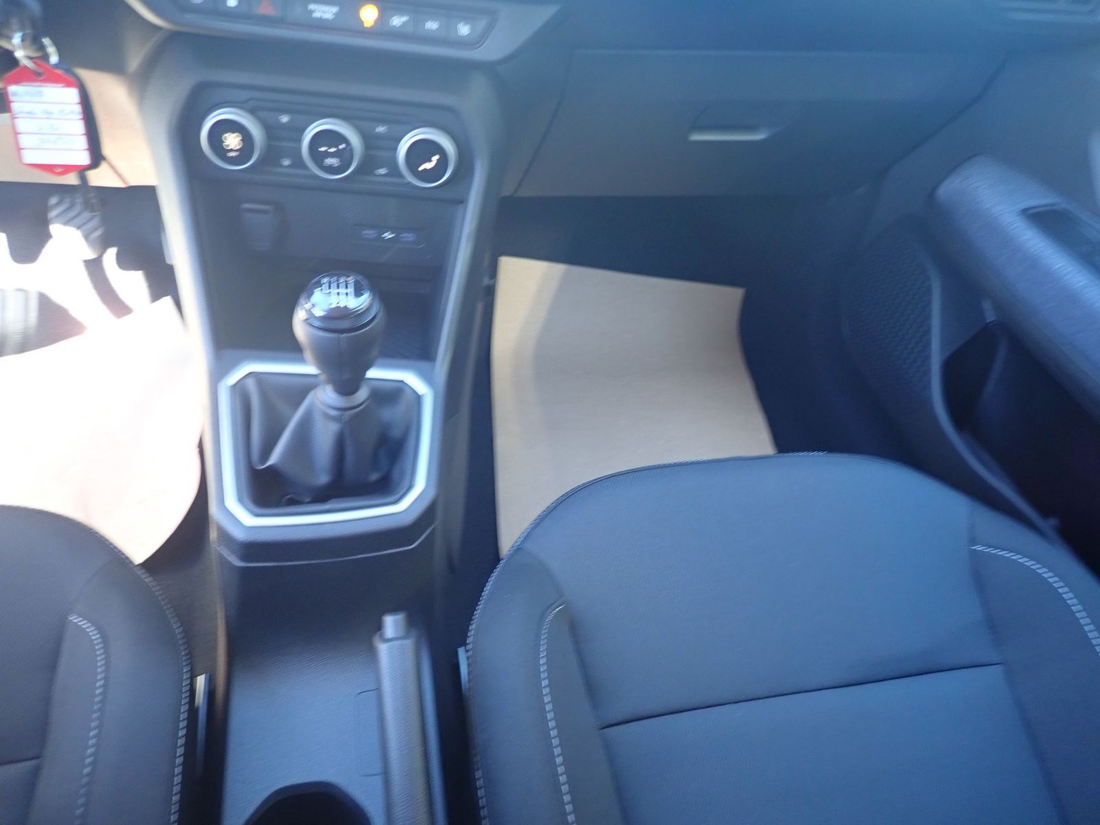 Fahrzeugabbildung Dacia Sandero Expression TCe 100