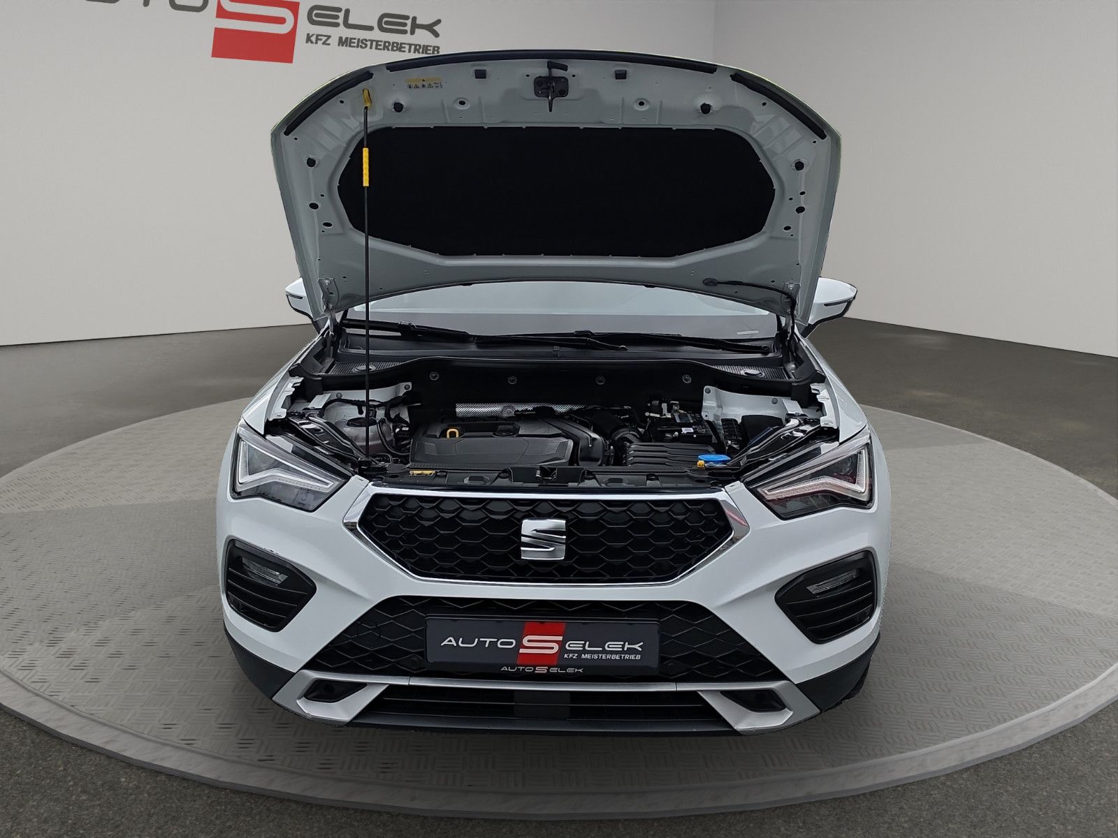 Fahrzeugabbildung SEAT Ateca Style Apple CarPlay LED