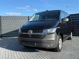 Volkswagen T6.1 Caravelle 2.0 TDI Lang*DSG*KLIMA*PDC*9-SITZ - Volkswagen T6 Caravelle in Stuttgart