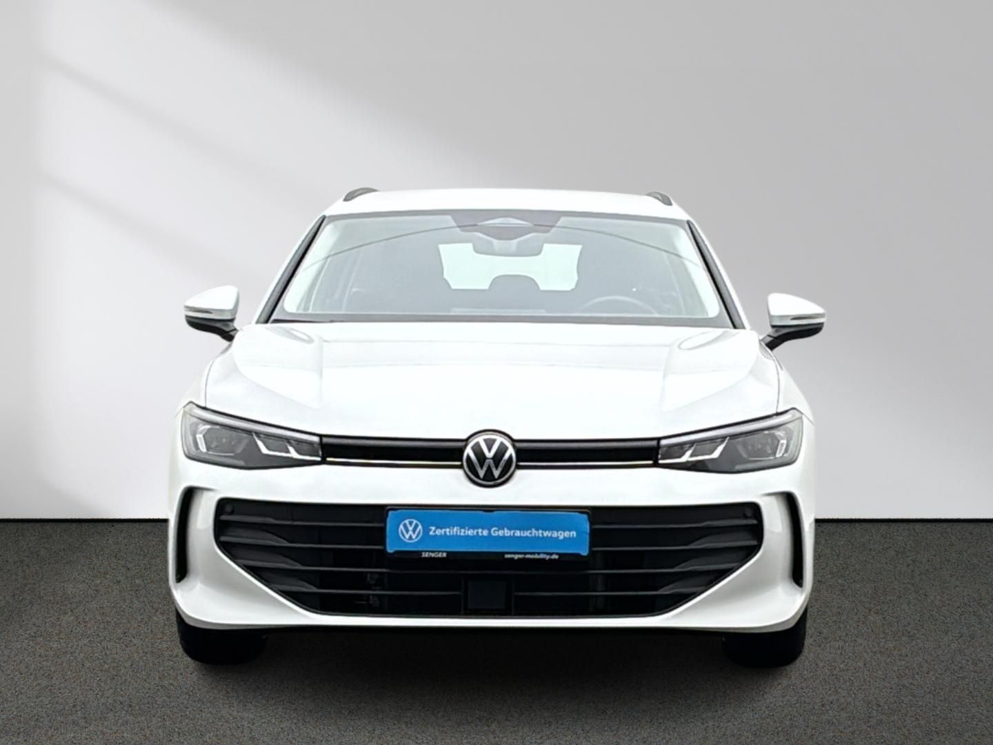 Volkswagen Passat Basis-Modell 1.5 eTSI DSG CarPlay LED ACC foto 4