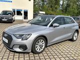 Audi A3 Sportback 35 TDI Autom. / LED / PANORAMA