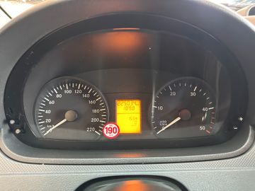 MYAUTOCENTER – Gebraucht- und Jahreswagen mit Werkstattservice in Pfaffenhofen Mercedes-Benz Vito Kasten 111 CDI kompakt*AHK*Klima*