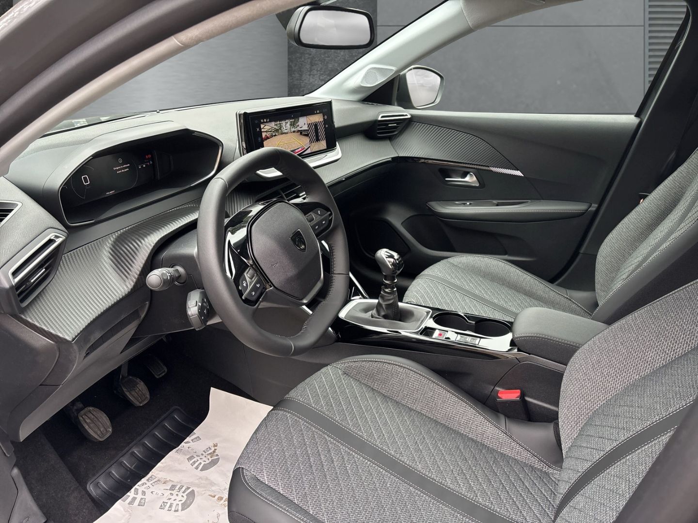 Peugeot 208 - Bild 7