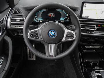 صورة 7 لـ 2024 BMW IX3
