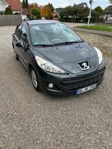 Peugeot 207 Forever 95 VTi Forever - Peugeot 207 Forever mit Benzin-Antrieb
