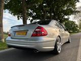 Mercedes-Benz MERCEDES E500 W211 (AMG PACK) - gebrauchte Mercedes-Benz E 500 aus dem Jahr 2003