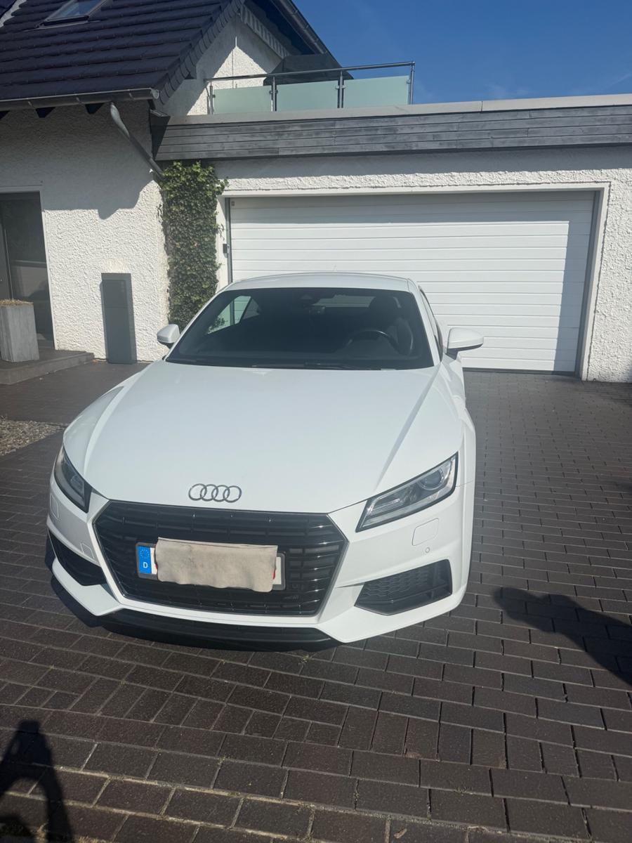 Audi TT Coupe 2.0 TDI ultra -