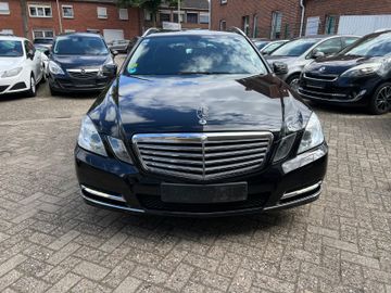 Mercedes E 200 - 2