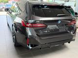 BMW i5 M60 xDrive Touring Adapt. M-Fahrw. Prof. HUD - BMW i5 in Frankfurt (Main)