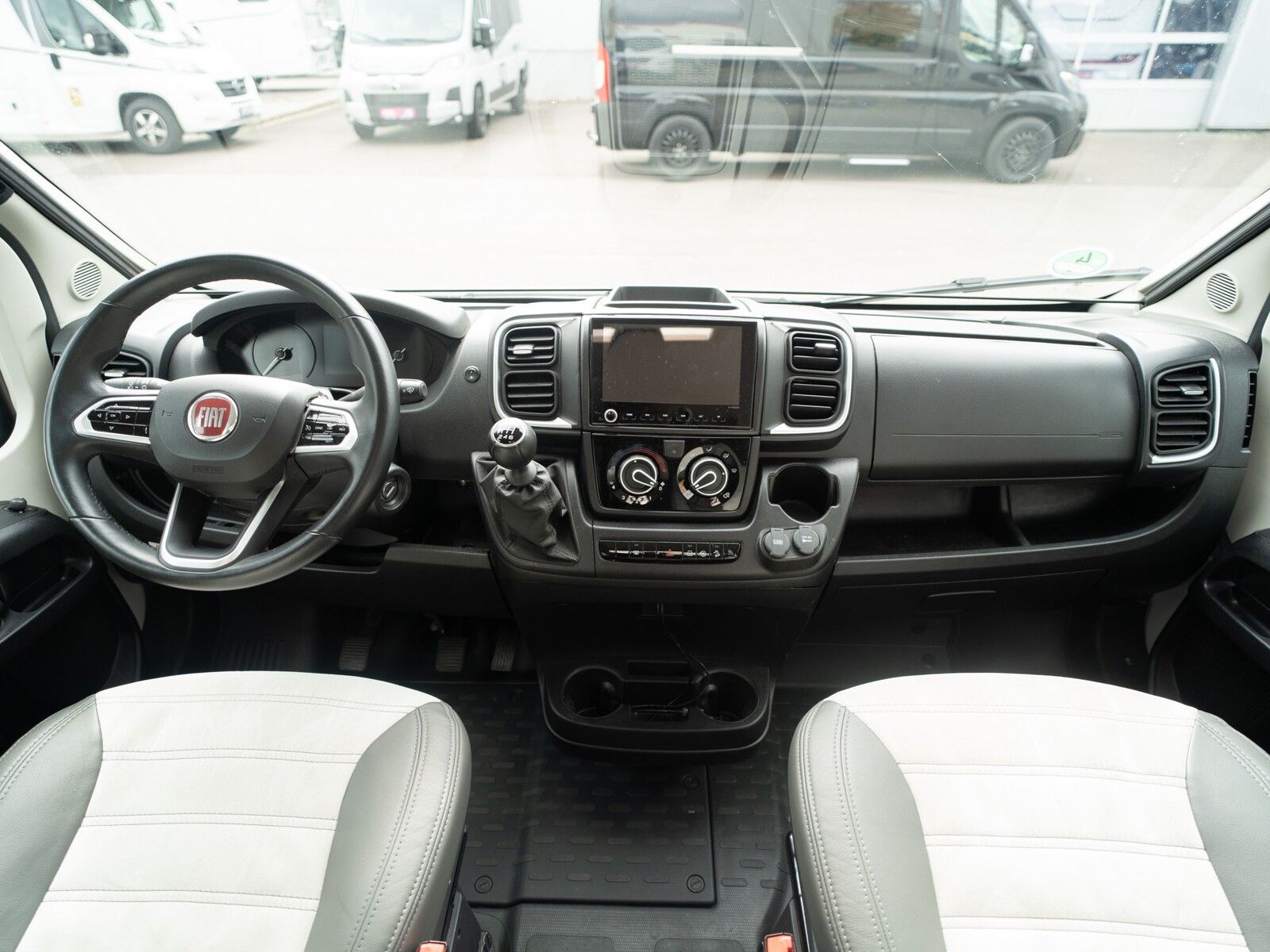 Fahrzeugabbildung Sunlight Adventure Cliff 640 Navi Kamera, Fahrradträger