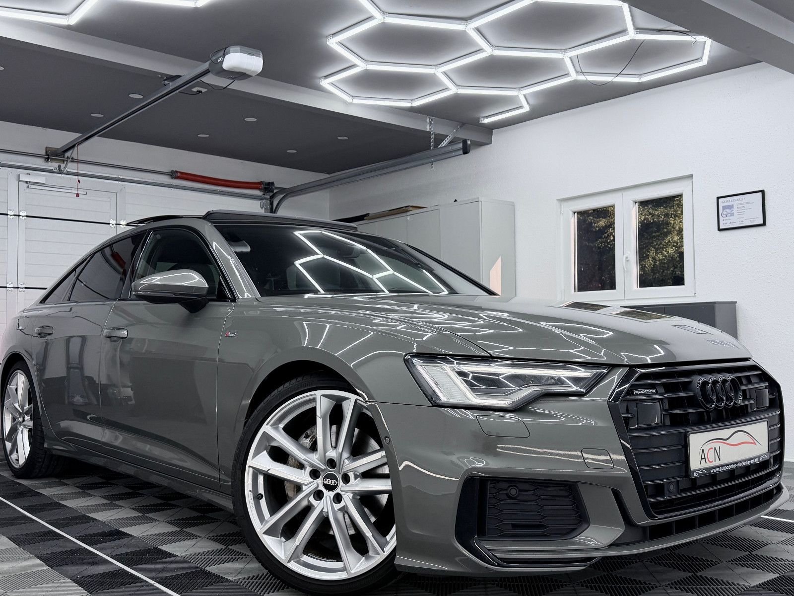 Fahrzeugabbildung Audi A6 Lim. 50 TDI Quattro S-LINE SPORT/HuD/ACC/PANO