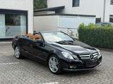 Mercedes-Benz Cabrio E 200 CGI BlueEfficiency,Leder - Mercedes-Benz E 200 aus 2010