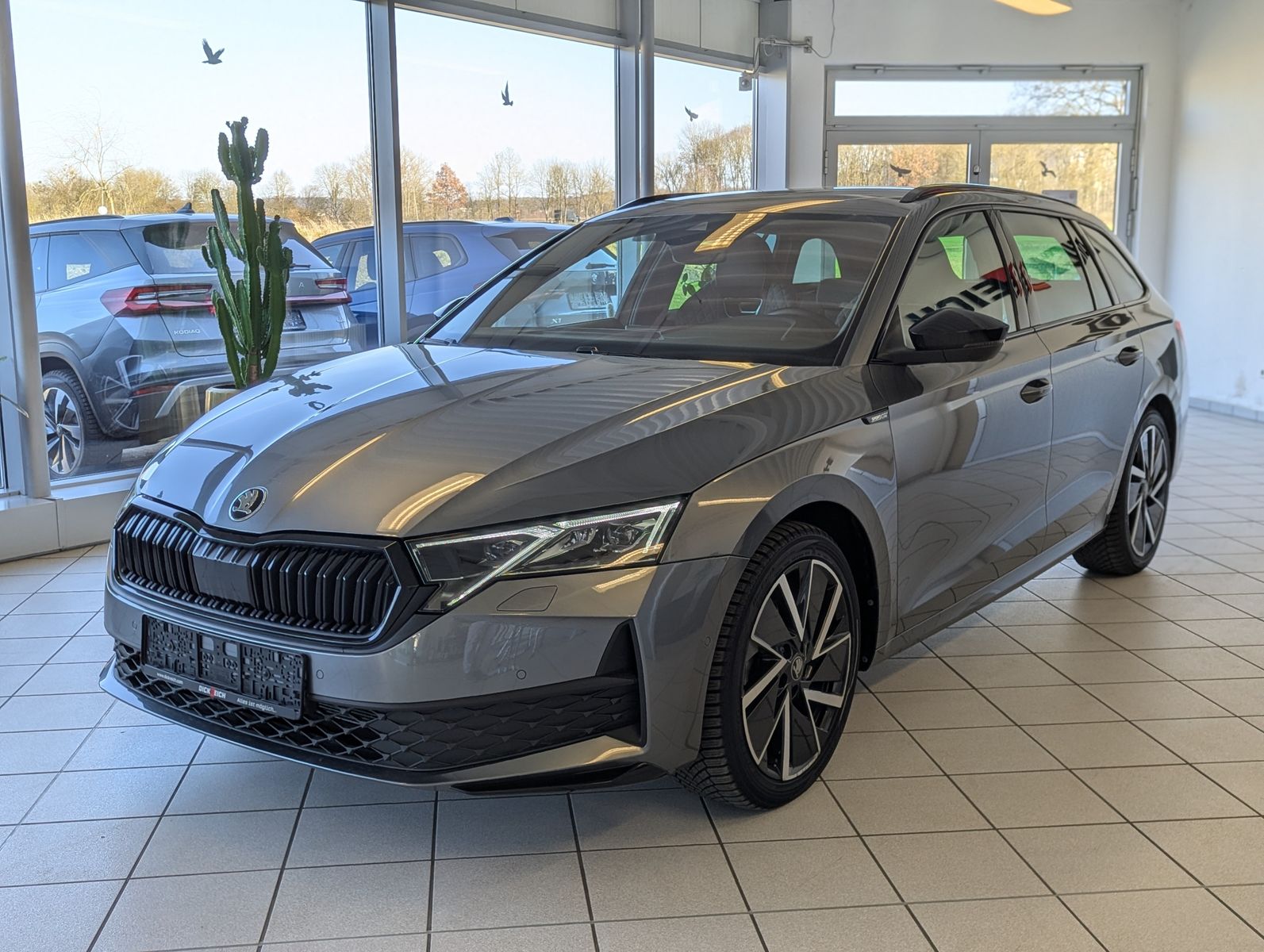 SKODA Octavia 2.0 TDI DSG Sportline Matix Assist+ 18" - Image 3