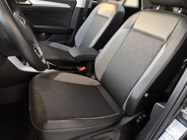 Fahrzeugabbildung Volkswagen T-Roc 1.5 TSI OPF DSG Goal LED-PLUS NAVI ACC RÜC