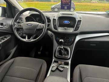 Ford Kuga - 9