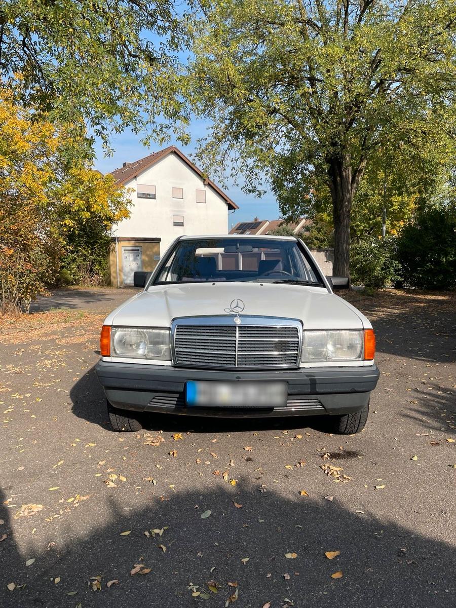 Mercedes-Benz 190