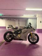 DUCATI PANIGALE V4S /AKRAPOVIC / KREIDE DUCATI PANIGALE V4S /AKRAPOVIC / KREIDE