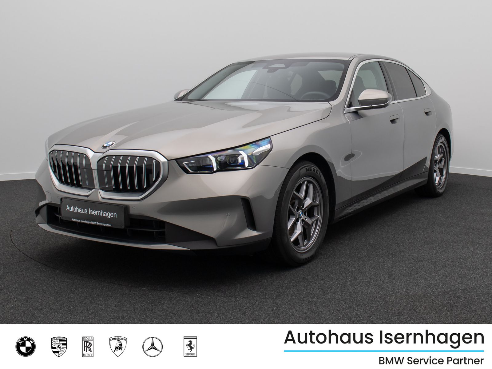 Fahrzeugabbildung BMW 520d Kamera DAB Leder DrivAss Alarm Sport 18Zoll