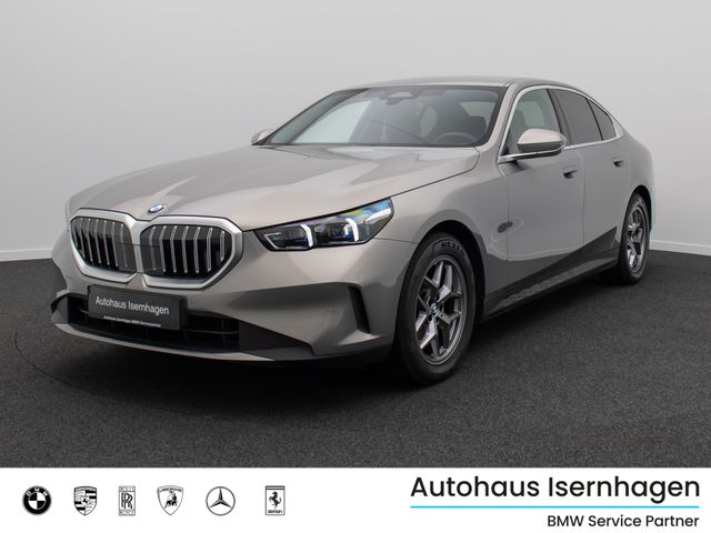 BMW 520d Kamera DAB Leder DrivAss Alarm Sport 18Zoll