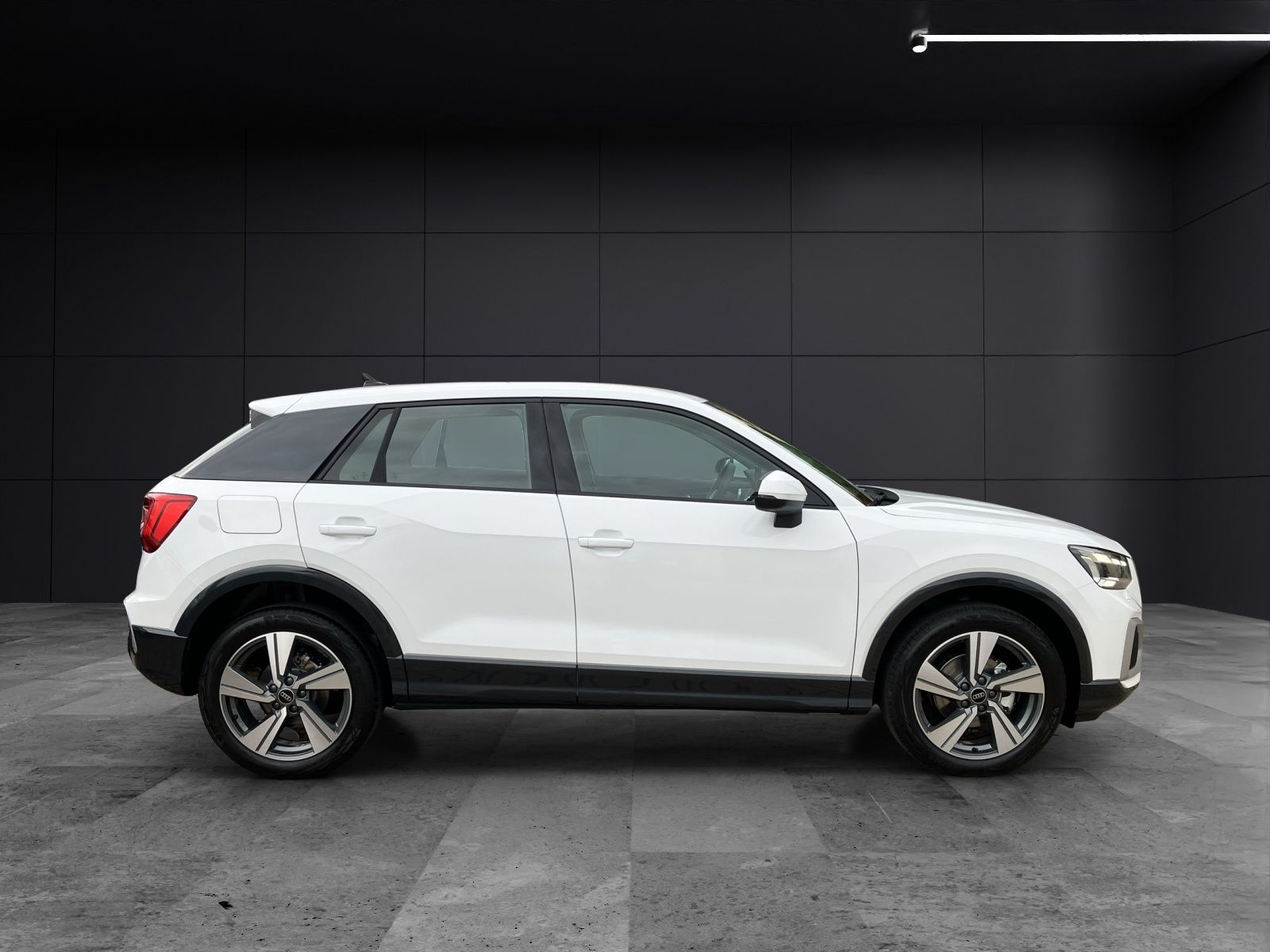 Fahrzeugabbildung Audi Q2 35 TFSI advanced Matrix GRA Vorb. Navi
