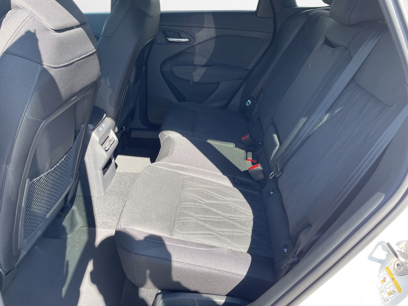 Audi Q3 SUV e-hybrid S tronic S line  AHK Standheiz N foto 11