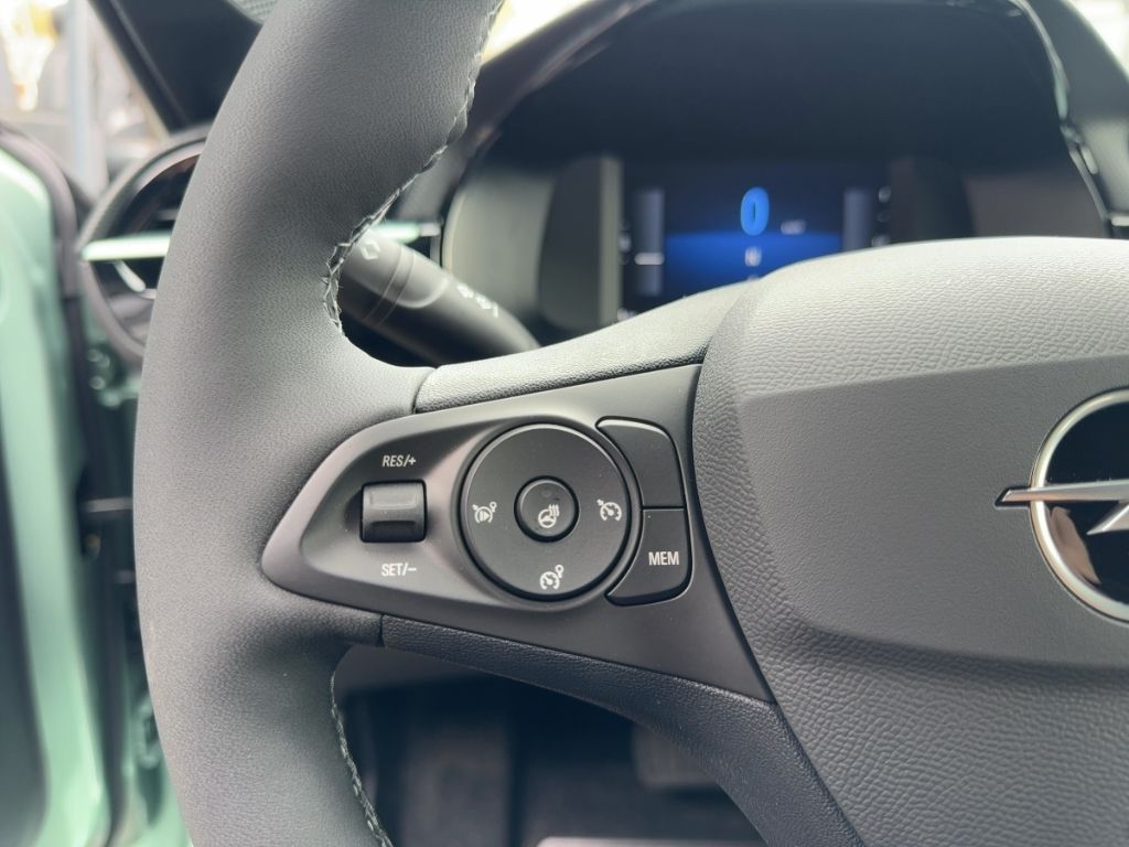 Fahrzeugabbildung Opel Corsa YES, SHZ, LHZ, PDC, Allwetter, CarPlay/And
