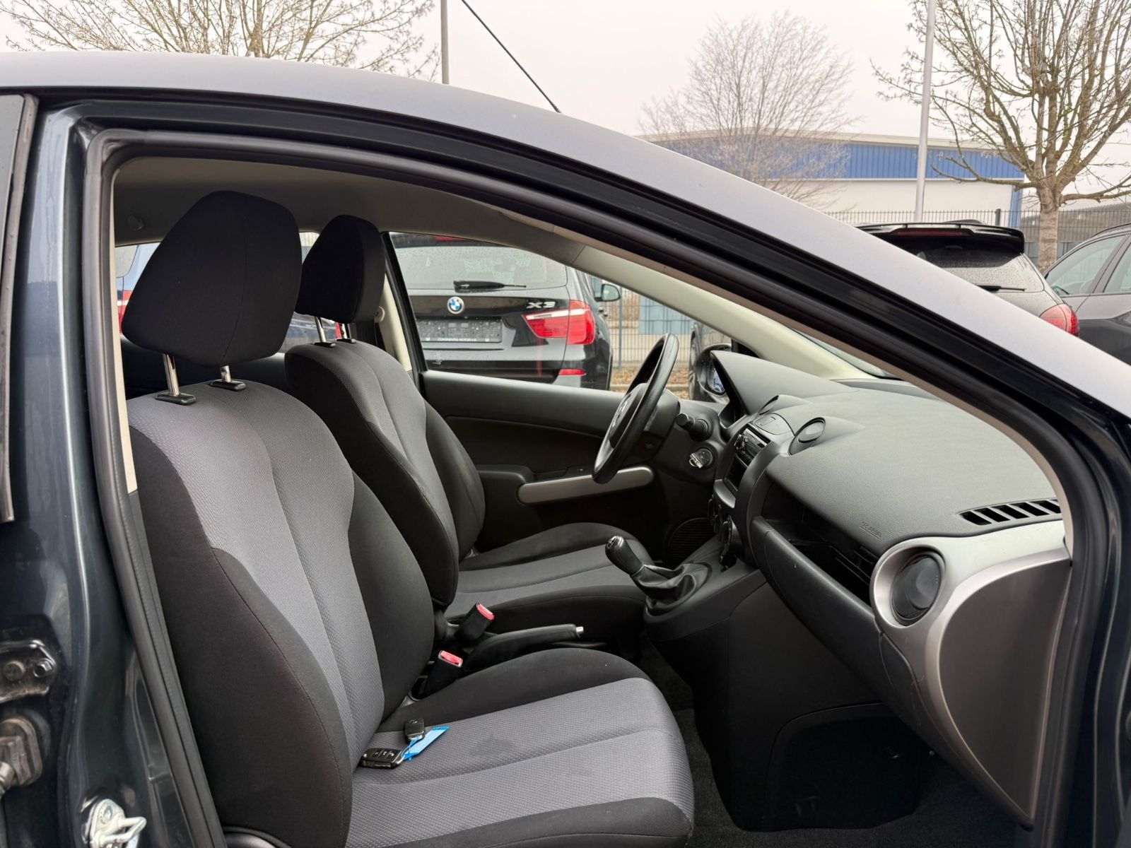 MAZDA 2 2 Lim. 1.3  Active*5-TÜRIG*KLIMA*, Ansicht 12