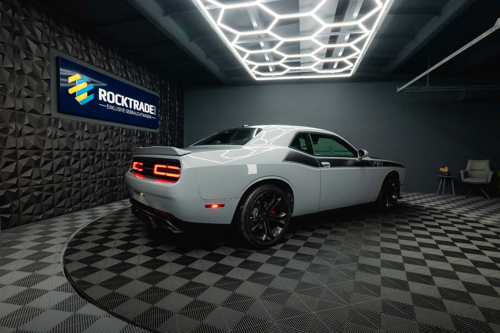 Fahrzeugabbildung Dodge Challenger 5.7 V8 R/T SRT Style Performance*LED*