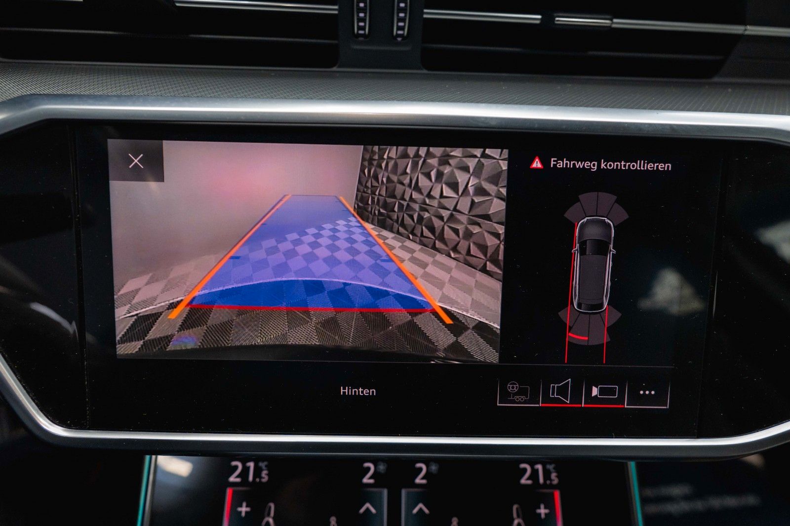 Fahrzeugabbildung Audi A6 Avant 45 TDI quattro Sport design *Pano*ACC*