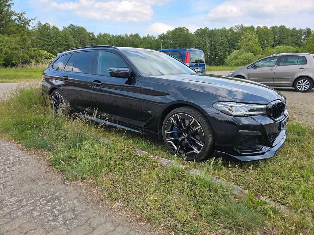 Image of BMW 540