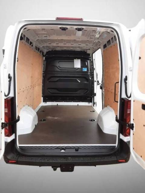 Fahrzeugabbildung Renault Master Kastenwagen FWD Kasten extra L2H2 3,5t Bl