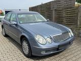 Mercedes-Benz Ich verkaufe meine Mercedes Benz E320..03/... - Mercedes-Benz E 320 aus 2004 mit Benzin-Antrieb: Limousine