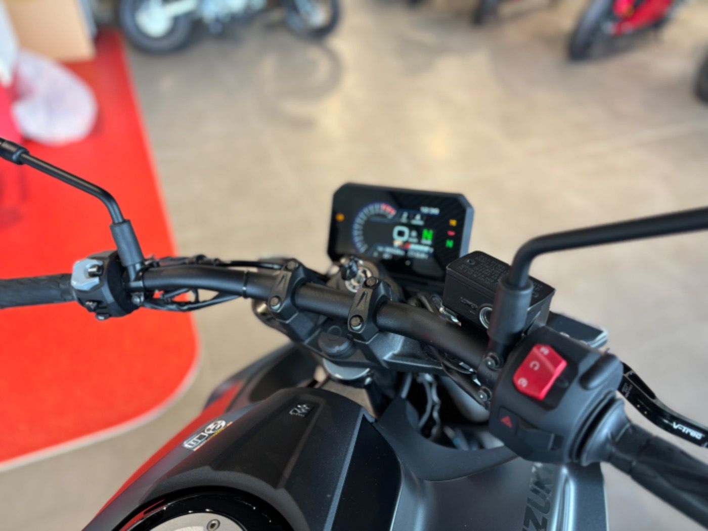 Fahrzeugabbildung Suzuki GSX 8 S  GSX 800