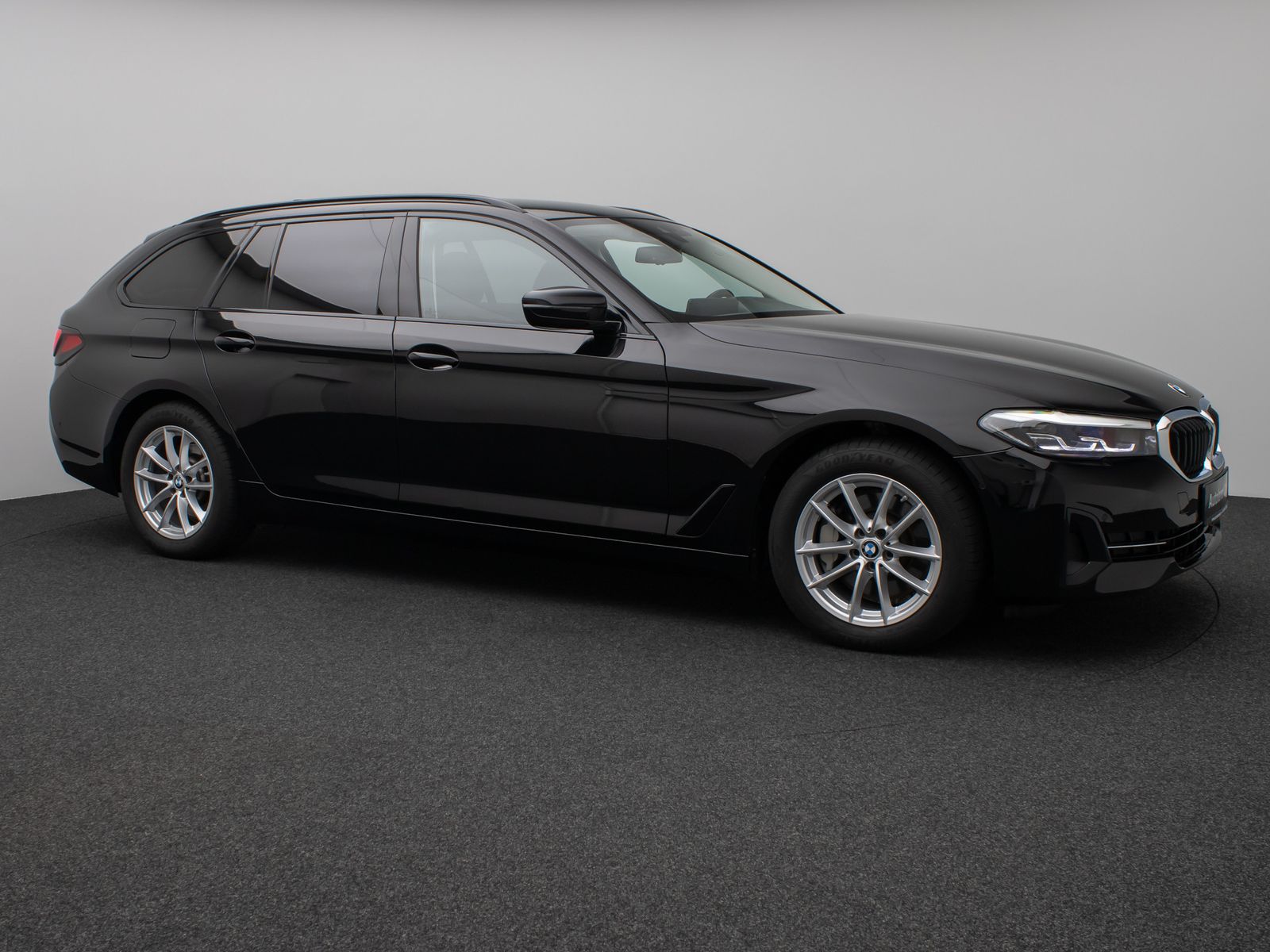 Fahrzeugabbildung BMW 530i Kamera DAB CockPitPro Leder Alarm LED