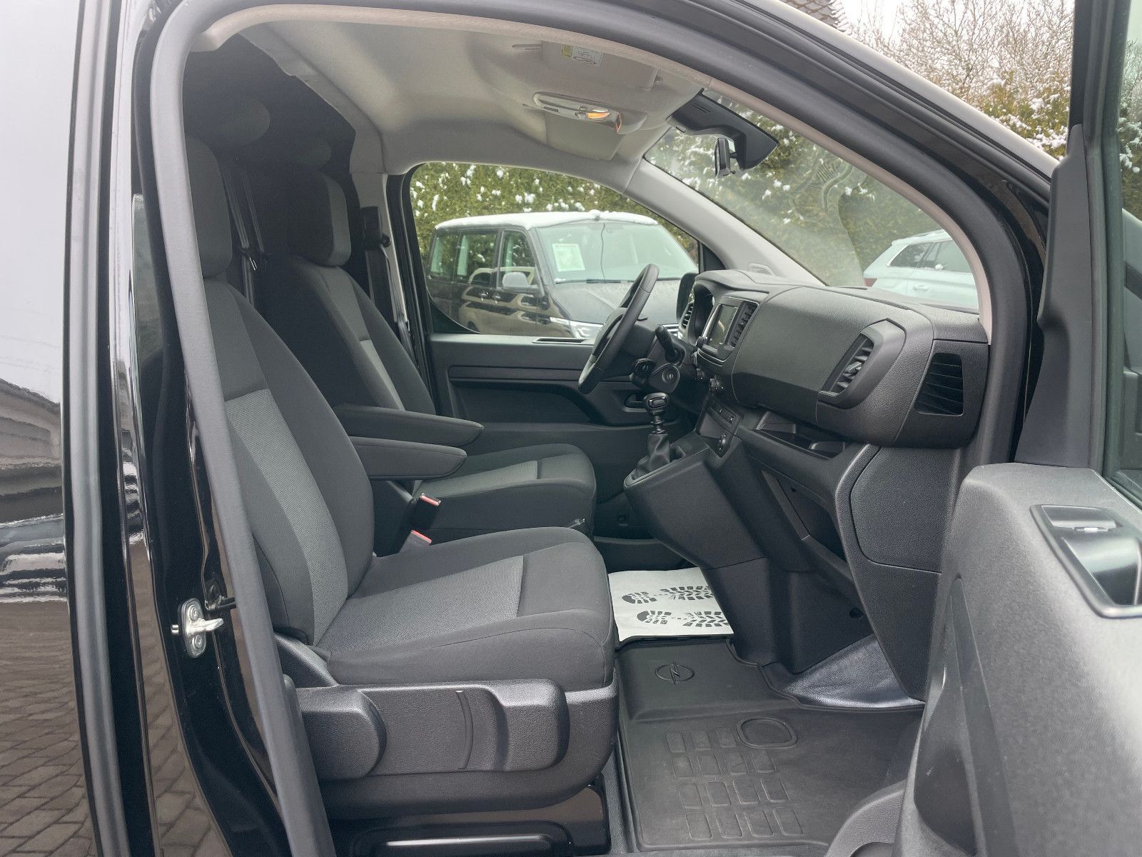 OPEL Vivaro, 2023, Diesel, 120 PS