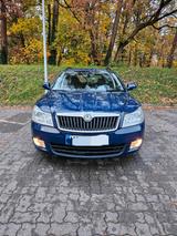 Skoda Octavia 1.6 Kombi TDI Top Zustand - Skoda Octavia aus 2012 mit Diesel-Antrieb: Kombi, 1.6
