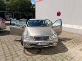 Mercedes-Benz C 320 4MATIC Classic - Mercedes-Benz C 320 mit Benzin-Antrieb