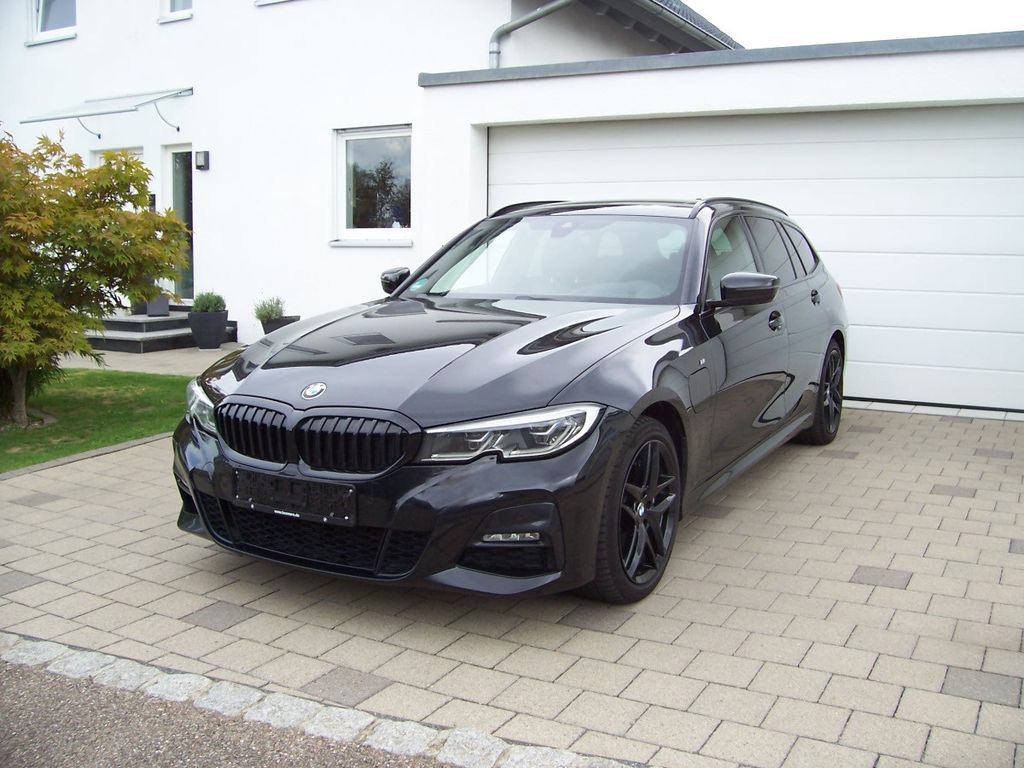 Image of BMW 330