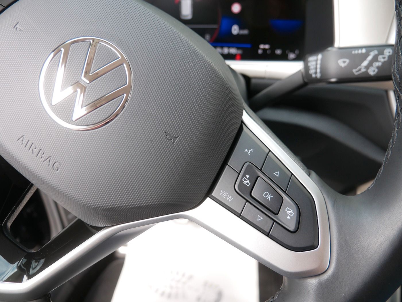 Fahrzeugabbildung Volkswagen T-Roc 1.0 MOVE NEU37T Standheiz Kamera SHZ NAVI