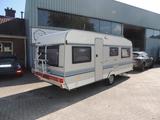 Hobby 530 De Luxe- ETAGENBETT-WC - 1300Kg-100Kmh - Wohnwagen 100