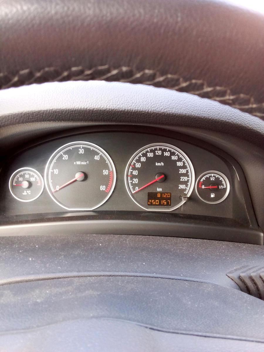 Opel Vectra 2009 — photo 8